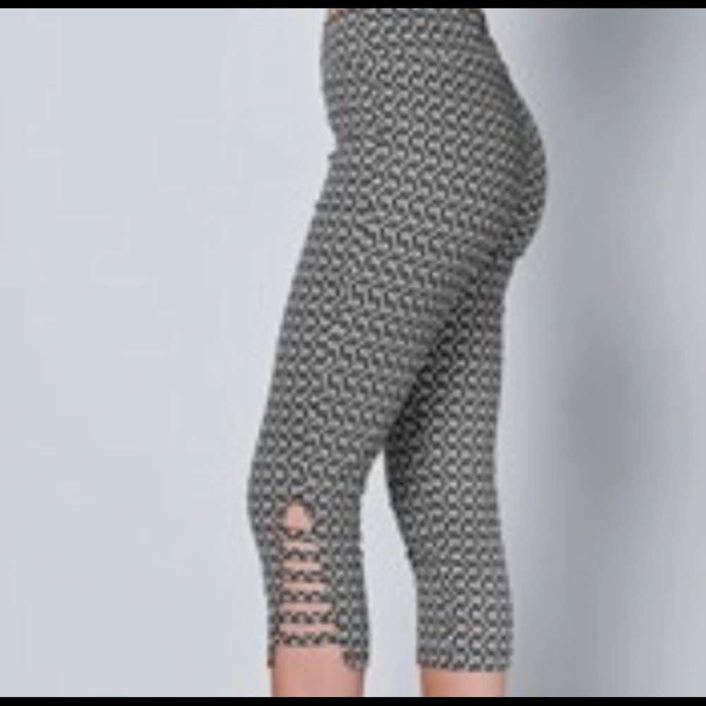 Venus capris - Picture 4 of 11